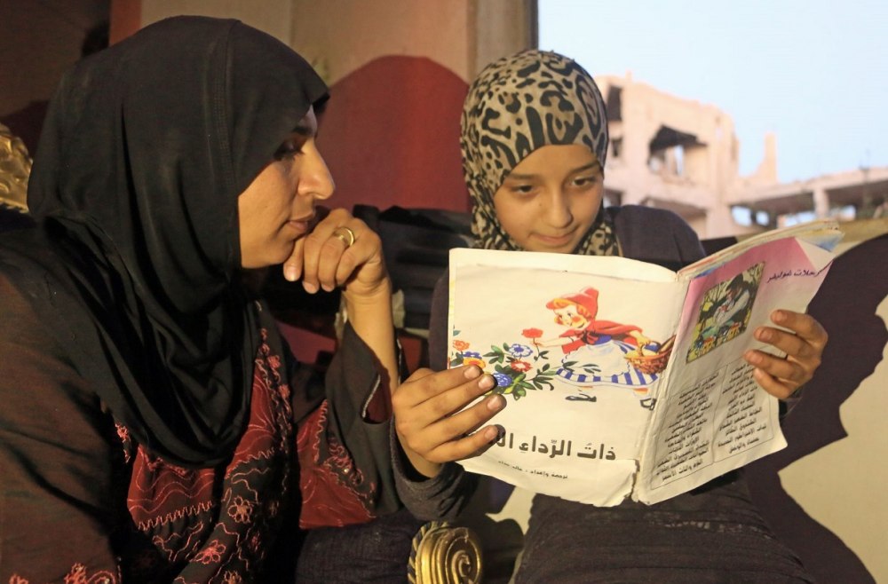 Saleema & Daughter, 12 year-old Islam in Daraya Credit Malik Al-Rifaii