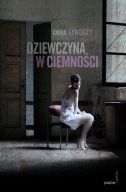 Okadka ksiki - Dziewczyna w ciemnoci