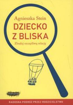 Okadka ksiki - Dziecko z bliska idzie w wiat