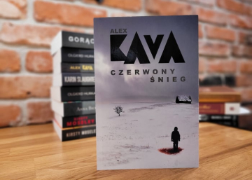 News Alex Kava w znakomitej formie! „Czerwony nieg