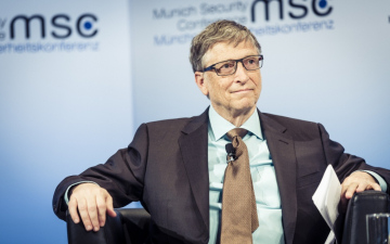 News Bill Gates poleca ksiki na lato. Co wybra wsptwrca Microsoftu?