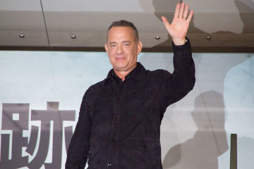 News Tom Hanks namawia do bojkotu ksiek z ktrych kasuje si problematyczne zwroty i wyraenia