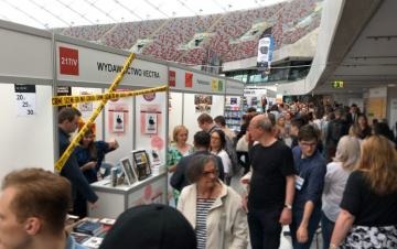 News Targi ksiki ponownie na Stadionie Narodowym. A tydzie pniej przed Paacem Kultury