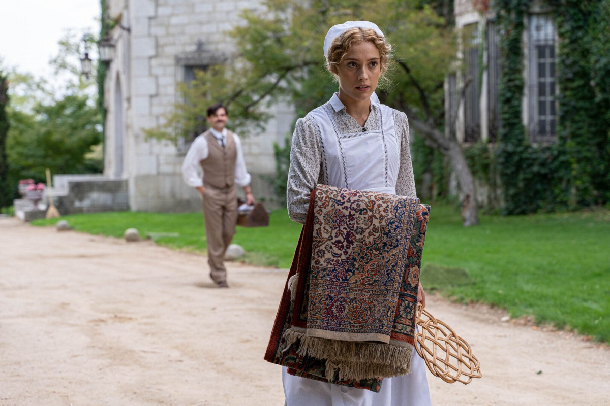 Bohaterowie serialu "La Promesa - pałac tajemnic", emitowanego na antenie TVP 2.